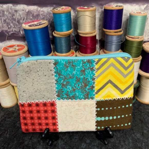 🎉🎉Host Pic🎉🎉 Quilted Wallet/Coin Pouch - Picture 1 of 8